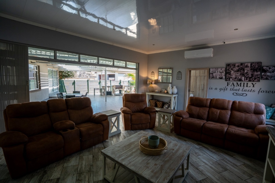 3 Bedroom Property for Sale in La Hoff North West